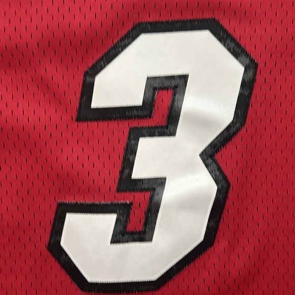 Miami Heat Wade Jersey - Picture 7 of 7